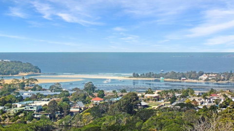 91 Berrambool Drive - Foster Accommodation 4