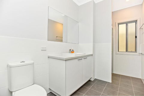 Avaya Sellicks Beachfront Getaway WiFi - Foster Accommodation 4