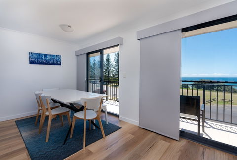Edgewater 1 - Foster Accommodation 3
