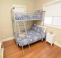 Just Renovated 2BR Cottage in Heart of Wentworth - Foster Accommodation