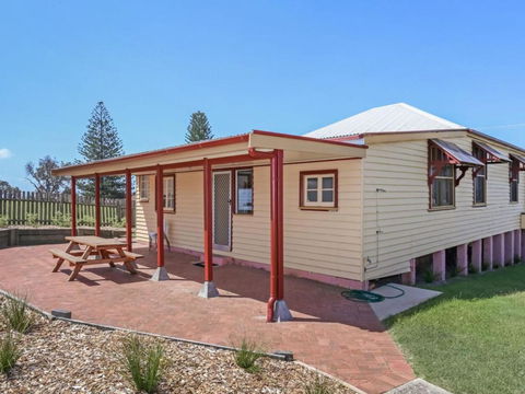 Yamba Pilot Cottage 1 Pets Welcome Close To Beach - Foster Accommodation 4