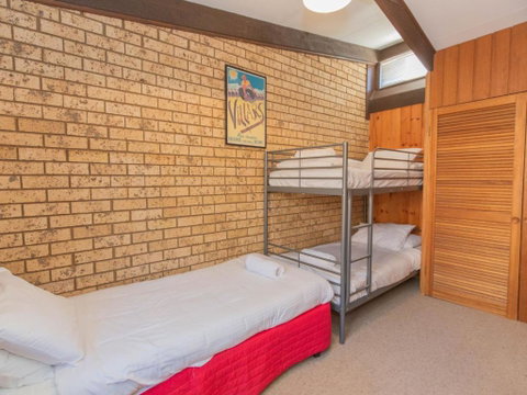 Clearview 2 / 8 Bogong Street - Foster Accommodation 2