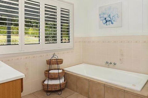 Avocado Grove B & B - Foster Accommodation 4