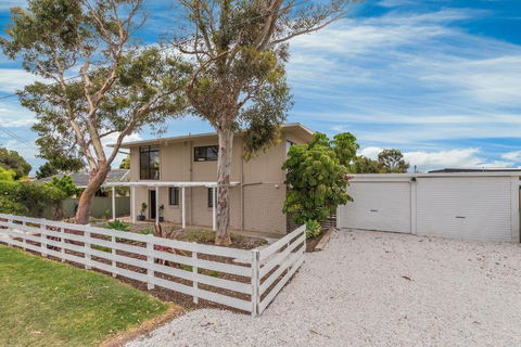 Maslin Beach Getaway - Foster Accommodation 4