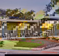 Getaway Villas Unit 38 1 - Foster Accommodation