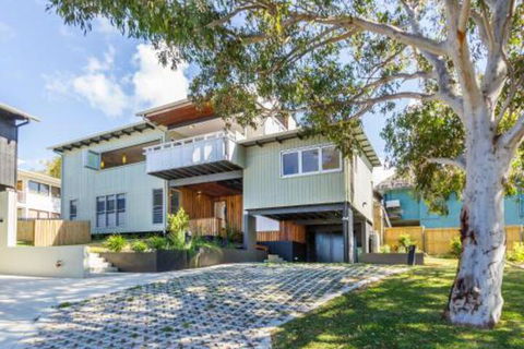 7 Roseby Court - Foster Accommodation 0