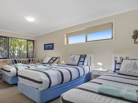Tradewinds At The Bay All The Comforts Of Home - Foster Accommodation 2