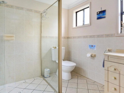 Tradewinds At The Bay All The Comforts Of Home - Foster Accommodation 3