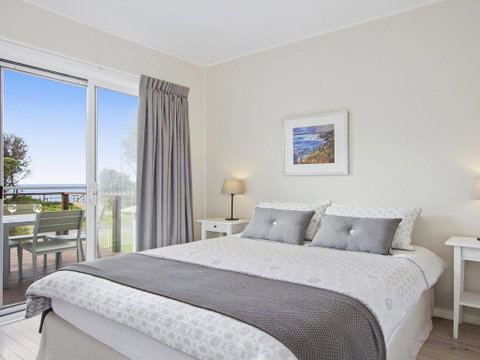 Beachbreak Fall Asleep To The Sound Of The Ocean - Foster Accommodation 2