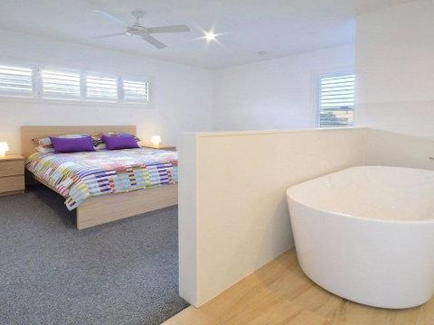 Seven Mile Heaven Your Coastal Kingdom - Foster Accommodation 5