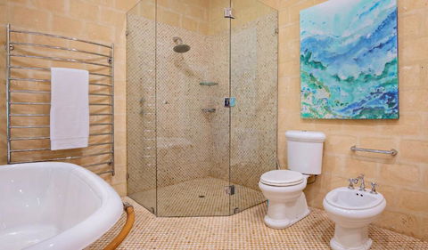 Cherubino Wines Guest Houses - Foster Accommodation 1