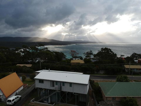 GRANITE BEACH HOUSE At Bay Of Fires - Foster Accommodation 1