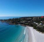 GRANITE BEACH HOUSE at Bay of Fires - Foster Accommodation