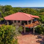 2 / 80 Cooloola Drive Comfortable & Cosy Unit Enjoying Ocean Views & Views To Fraser Island - Foster Accommodation 0