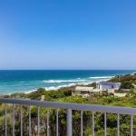 Wake Up To Ocean Views In Stylish Comfort - Foster Accommodation 1