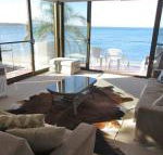 13 Harbourside 3 7 Soldiers Point Road fantastic waterfront unit - Foster Accommodation