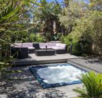 Sunset on Birubi pet friendly air con water views WIFI  outdoor spa - Foster Accommodation