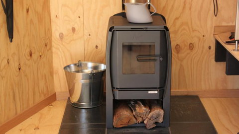 BAY Of FIRES ECO HUT Off Grid Experience At Binalong Bay - Foster Accommodation 5