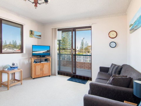Seabreeze 4 Opposite Bowling Club - Foster Accommodation 5