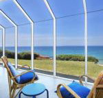 Neptune Absolute Beachfront - Foster Accommodation