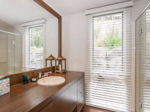 SUNRISE At BREAKERS Townhouse Close To Town - Foster Accommodation 5