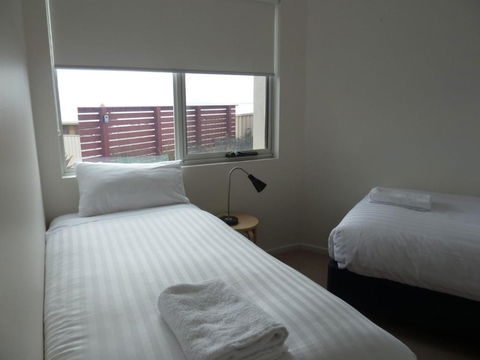 Bridport Horizon Views - Foster Accommodation 2