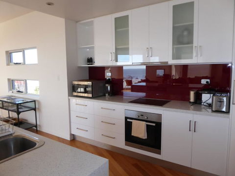 Bridport Horizon Views - Foster Accommodation 6