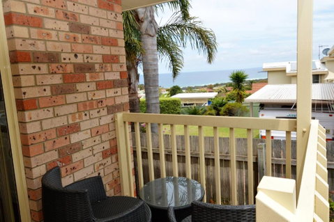 Telopea Cottage - Foster Accommodation 5
