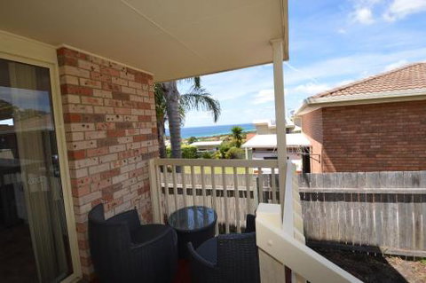 Telopea Cottage - Foster Accommodation 2