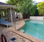 Robyns Nest Hosted Bed  Breakfast - Foster Accommodation