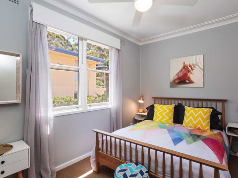 Little Beach House 4 James Crescent Little Beach With Air Con WiFi & Boat Parking! - Foster Accommodation 1
