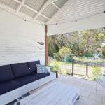 Little Beach House 4 James Crescent Little Beach With Air Con WiFi & Boat Parking! - Foster Accommodation 0