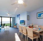 4 Harbourside 3 7 Soldiers Point Road ground floor on the waterfront - Foster Accommodation