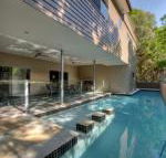 36 Satinwood Drive Rainbow Shores Stunning Modern Beach House walk to beach - Foster Accommodation