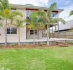 29 Cypress Avenue Rainbow Beach Close to the beach with a pool - Foster Accommodation