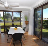 Time  Tide 1 Ground Floor with Water Views - Foster Accommodation