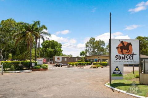Sunset Top Tourist Park - Foster Accommodation 0
