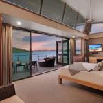 Yacht Club Villa 33 Serenity 4 Bedroom 4 Bathroom House Ocean Views 2 Buggies - Foster Accommodation 0