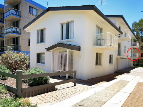Beachcomber Unit 4 Beachside Unit  - Foster Accommodation 1