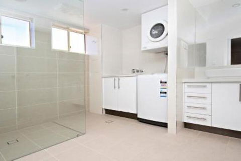 Alinga Unit 4 Amazing Ocean Views - Foster Accommodation 7