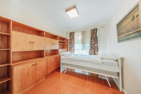 Doncaster Beautiful 4 Bedder+ Walking To Westfield - Foster Accommodation 3