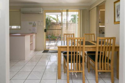Superb Location Hervey Bay - Foster Accommodation 7