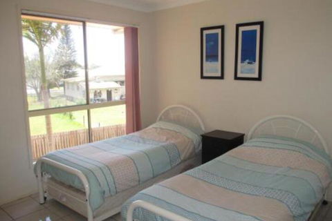 Superb Location Hervey Bay - Foster Accommodation 3