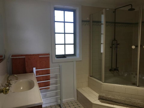 Tinder Lodge Studio - Foster Accommodation 5