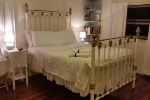 Footlights Theatre - Foster Accommodation 7