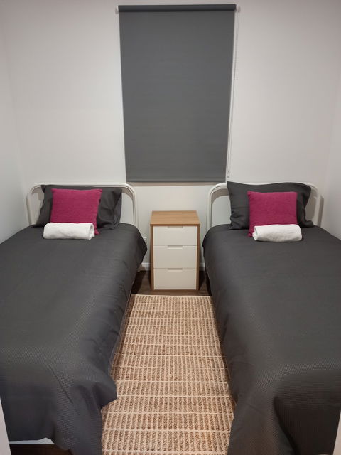Young Tourist Park - Foster Accommodation 5