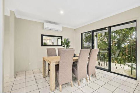 Beachside At Sapphire - Foster Accommodation 5