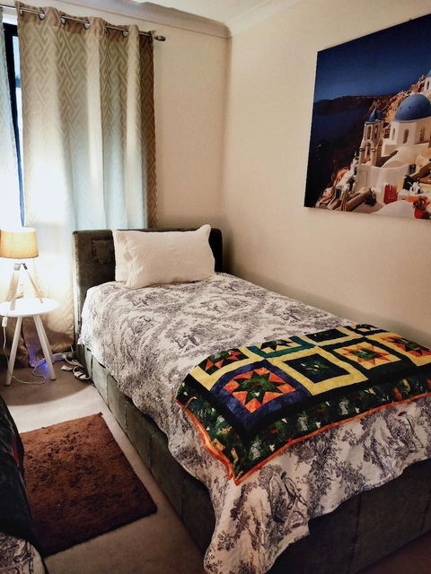 Wanderlust Cottage - Foster Accommodation 4