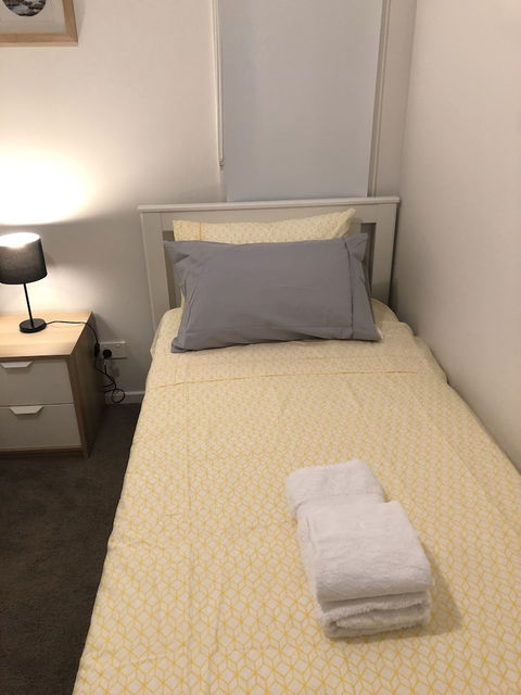Apple House Tarneit North - Foster Accommodation 1