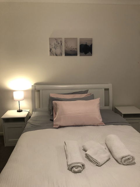 Apple House Tarneit North - Foster Accommodation 2